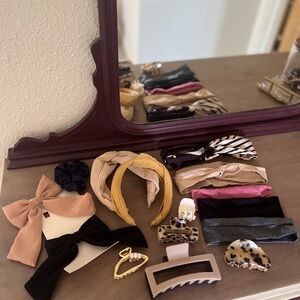 Women’s Hair Accessories